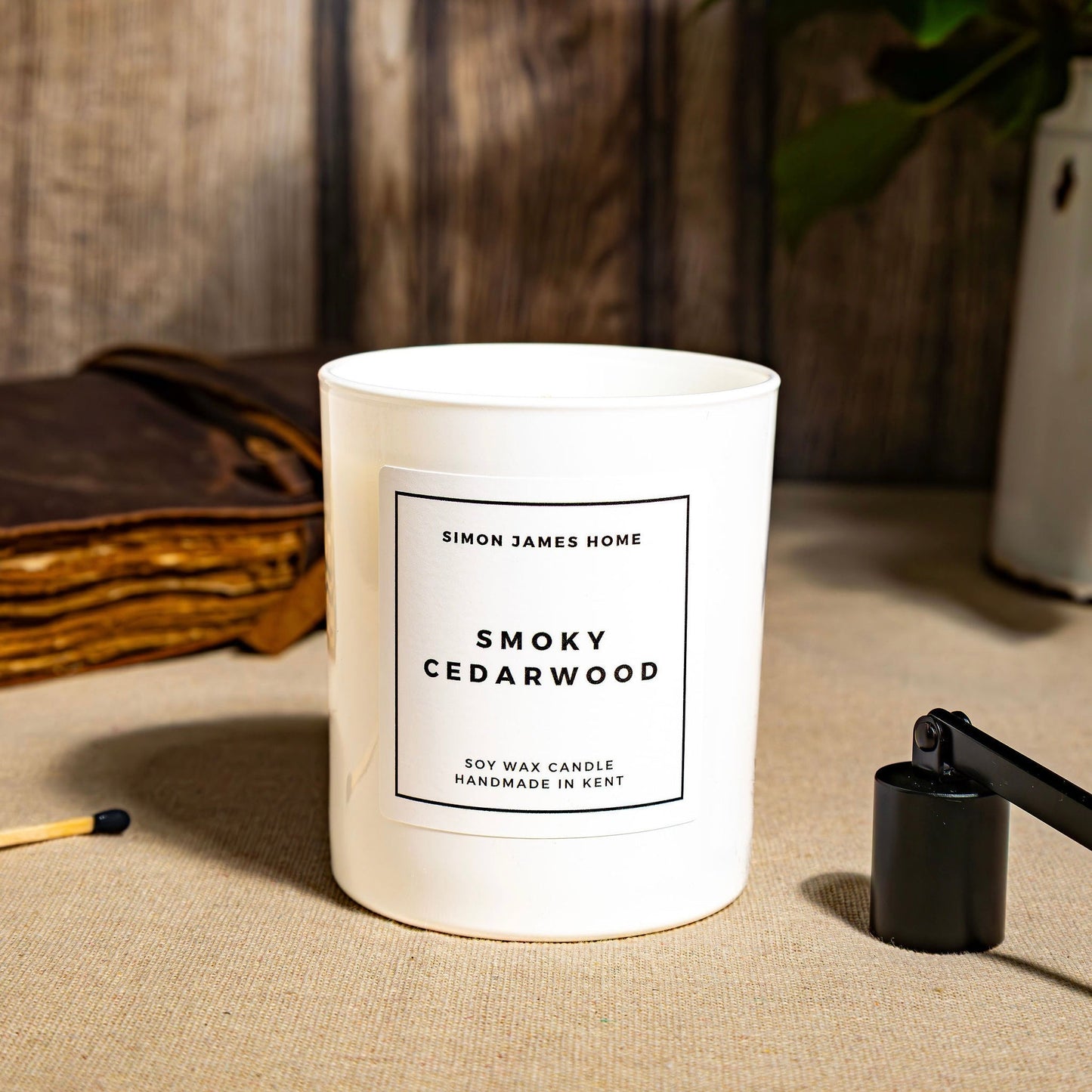 Smoky Cedarwood Candle - Handmade Soy Wax