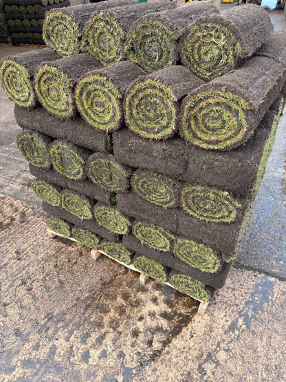 20 Quality Turf Rolls £153 Including Delivery