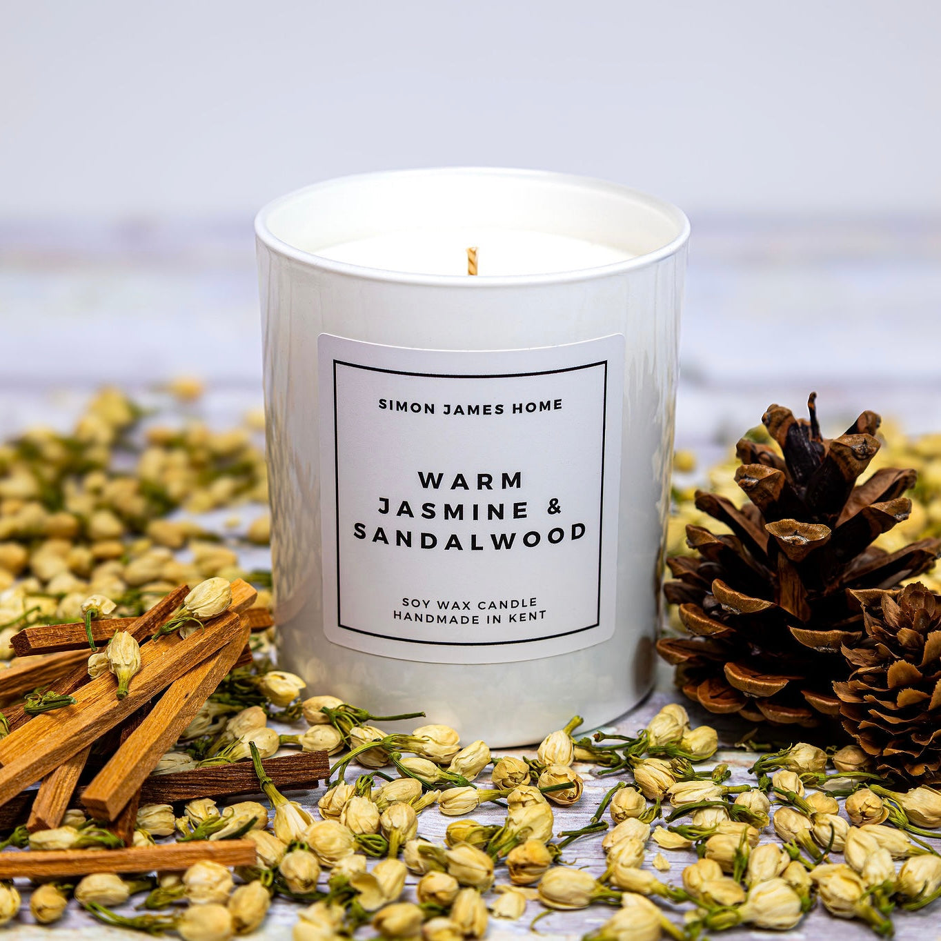 Warm Jasmine & Sandalwood Candle - Luxury Soy Wax