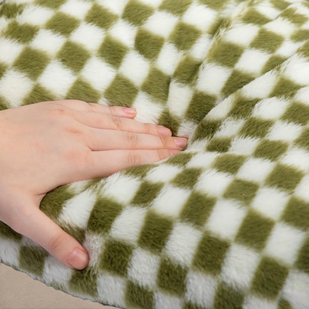 Hollypet Fluffy Plush Sofa Bed for Small Dogs & Cats — Green & White